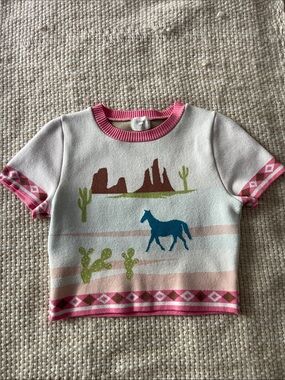 Playful Desert Horse Crop Top with Pink Trim